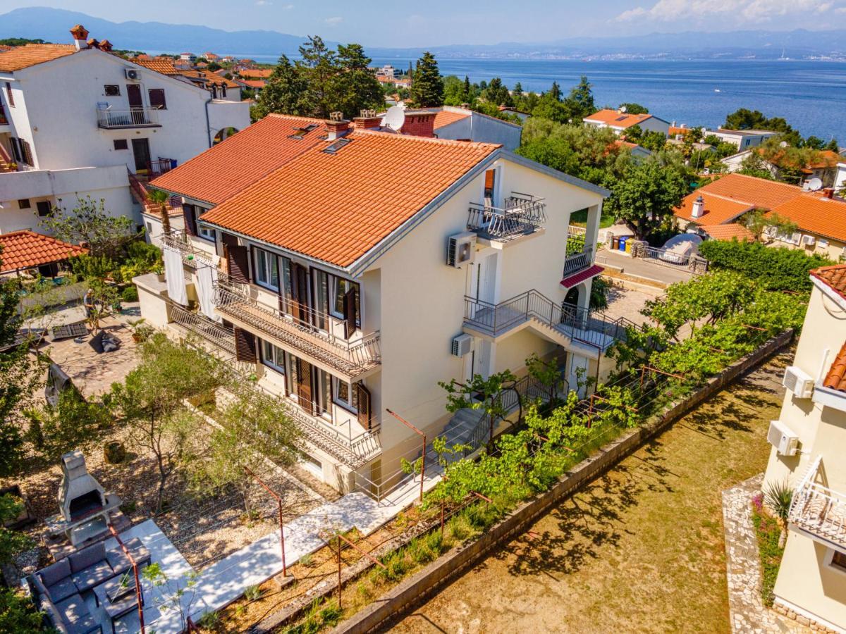 Apartment Ana Vantacici Exterior photo